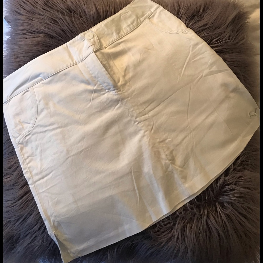 White active skort size XXL - fits like a Large